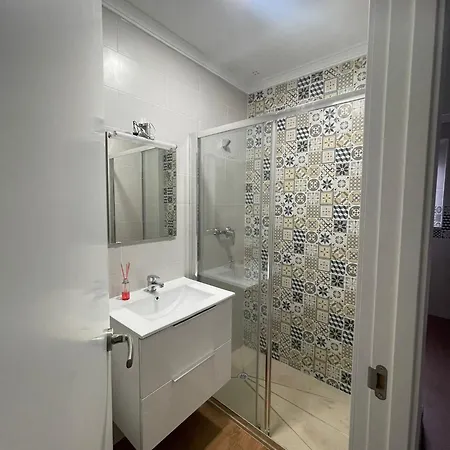 San Rafael, 24 Sin Cocina Cádiz